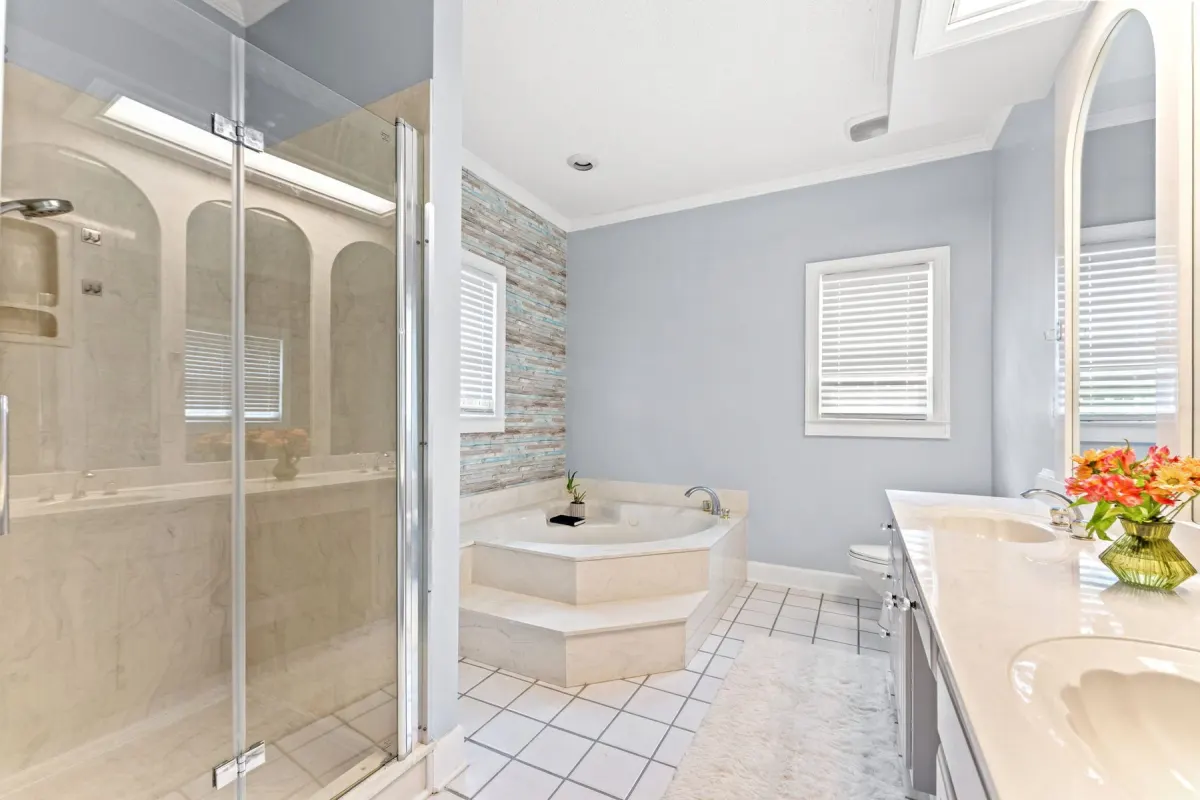 Additional view of primary bathroom